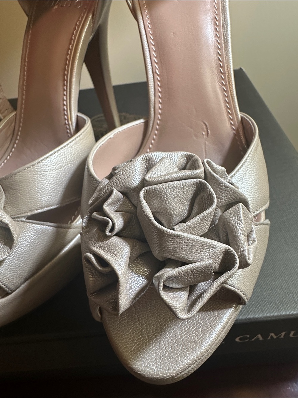 Vince Camuto Blush Pink Leather Pump - Picture 6 of 7